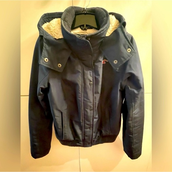 Hollister California ALL-WEATHER Blue Hooded Bomber Jacket. Size S - Picture 5 of 6